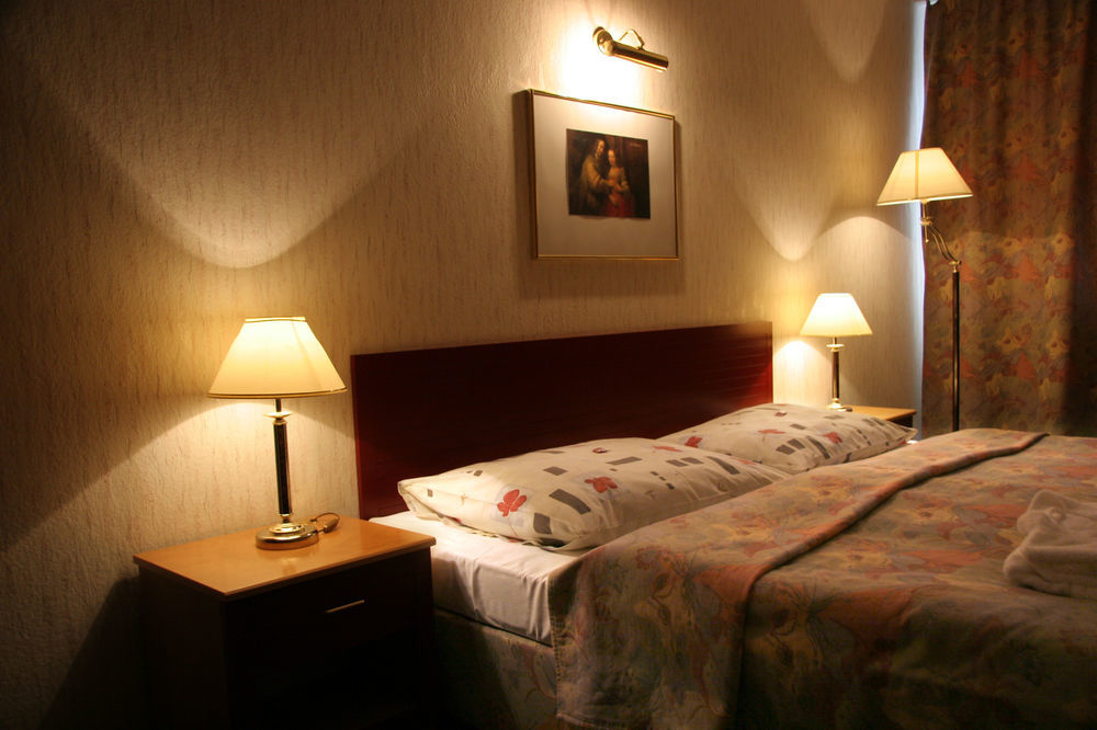 Rodinny Hotel Hubert High Tatras Vysoké Tatry エクステリア 写真